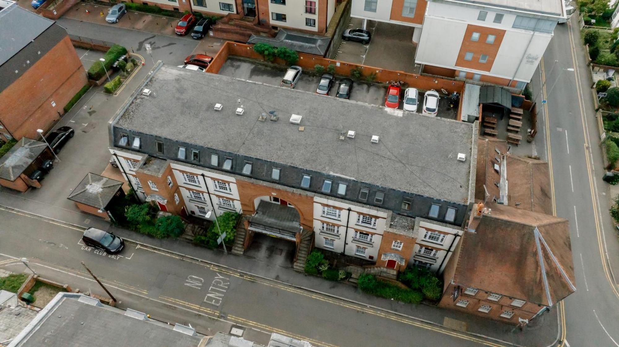 Starhost Residences - Central 3 Bed Apartment At Regents Court, Newbury Newbury  Zewnętrze zdjęcie