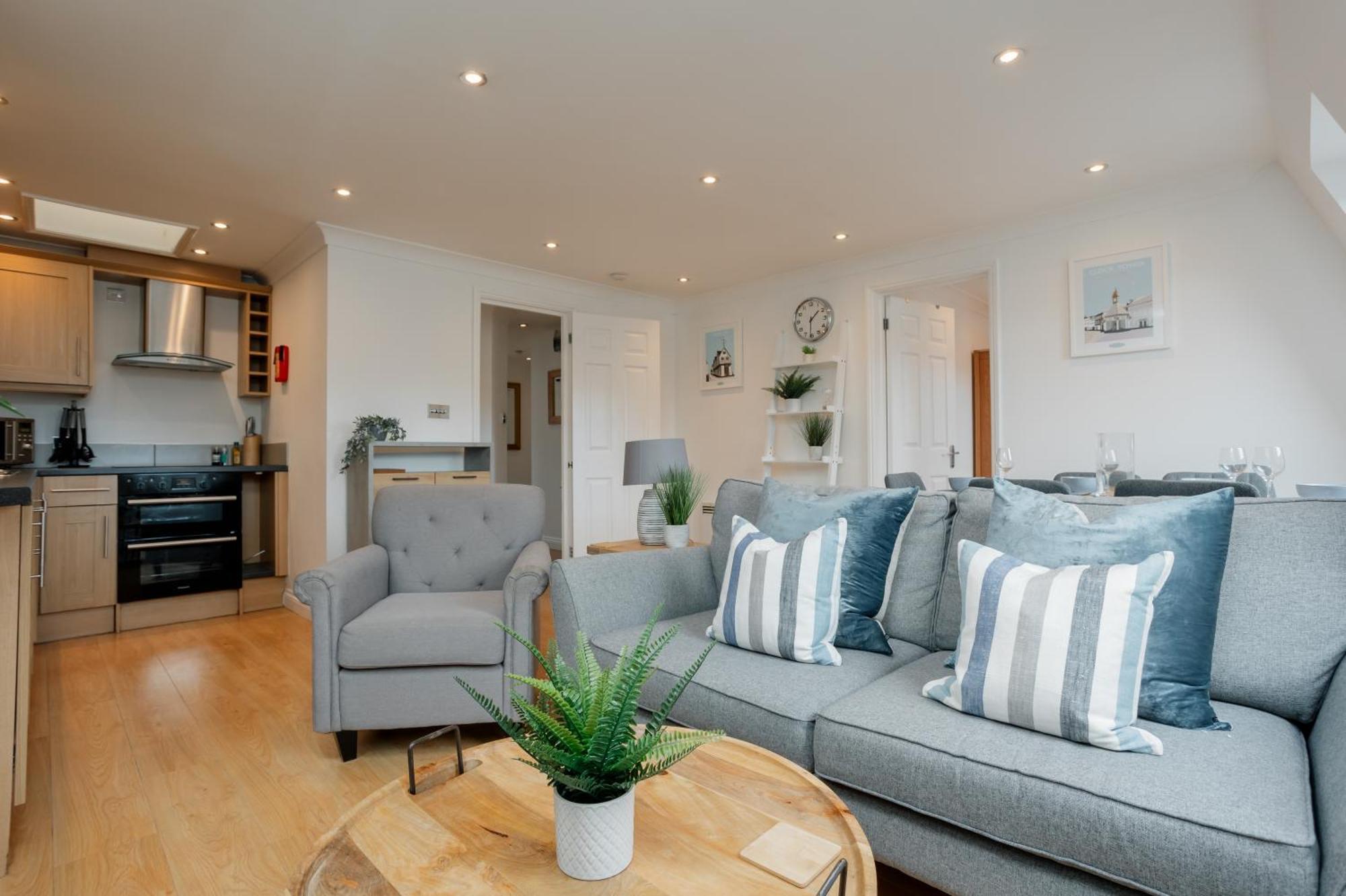 Starhost Residences - Central 3 Bed Apartment At Regents Court, Newbury Newbury  Zewnętrze zdjęcie