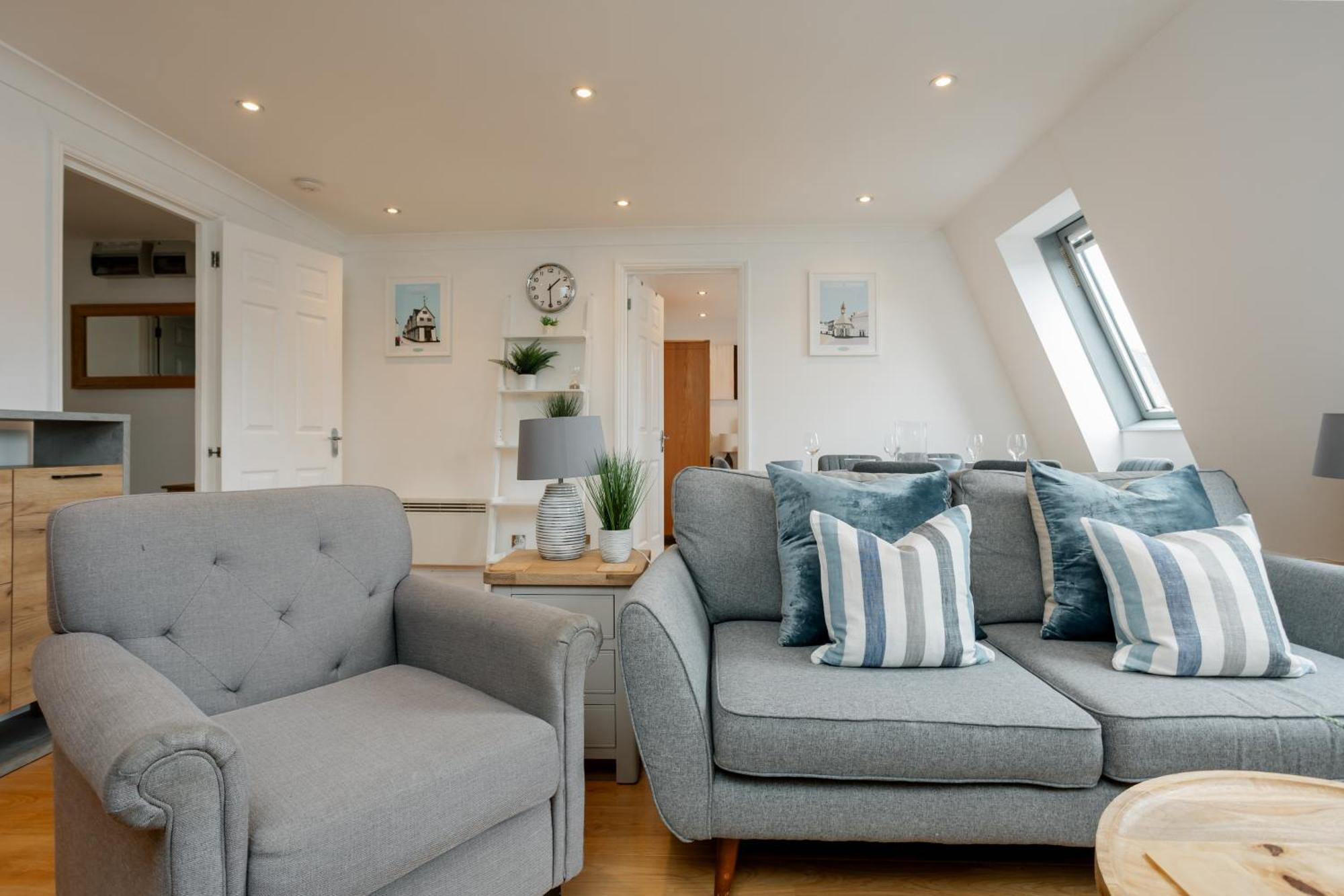 Starhost Residences - Central 3 Bed Apartment At Regents Court, Newbury Newbury  Zewnętrze zdjęcie